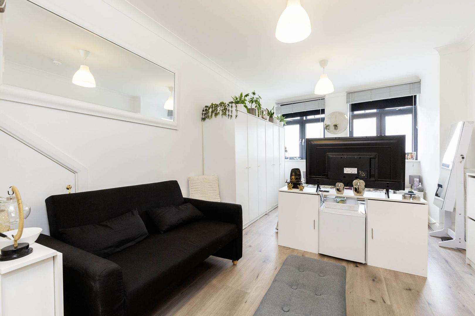 			Studio Apartment, 1 bath, 1 reception Apartment			 Burnley Road, Dollis Hill